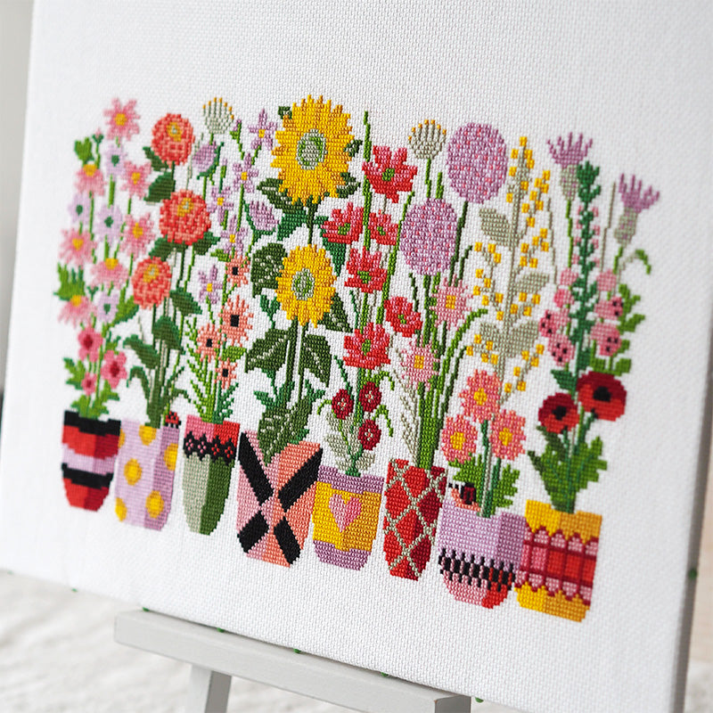 How to Cross Stitch Flowers in the Most Unusual Wedding Season of All Time