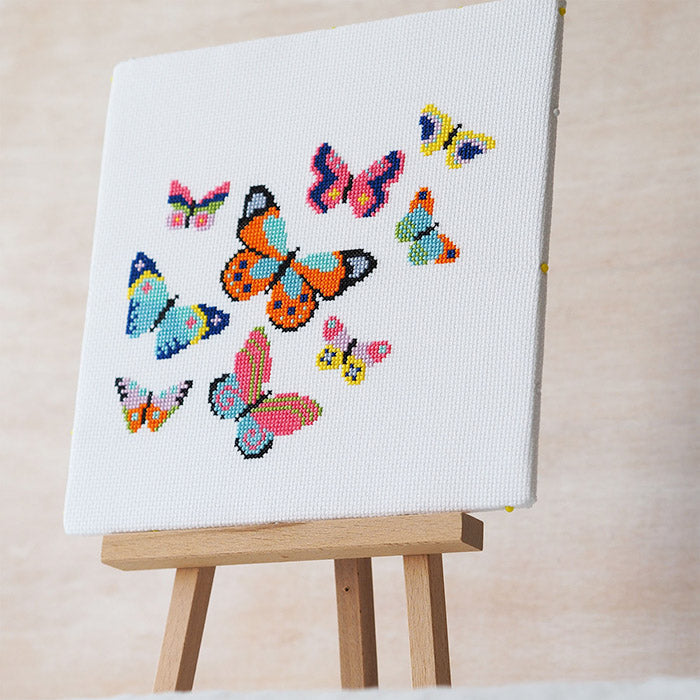 FREE BUTTERFLY CROSS STITCH PATTERN