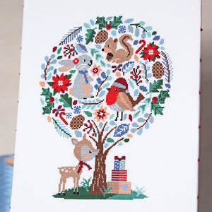 HELLO DEER CHRISTMAS STITCH-A-LONG - THE DETAILS!