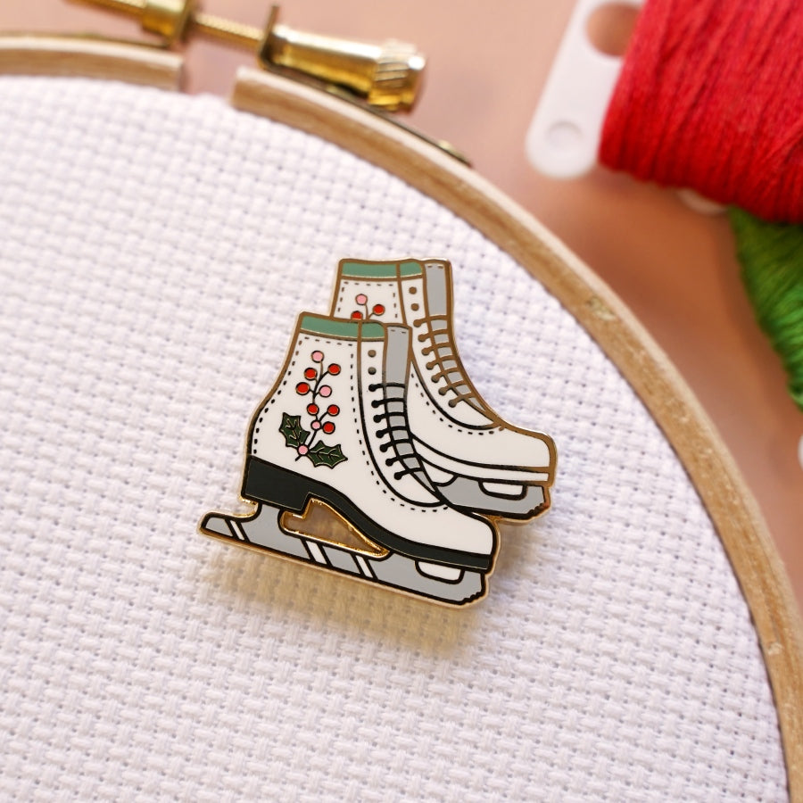 Ice Skates Needle Minder