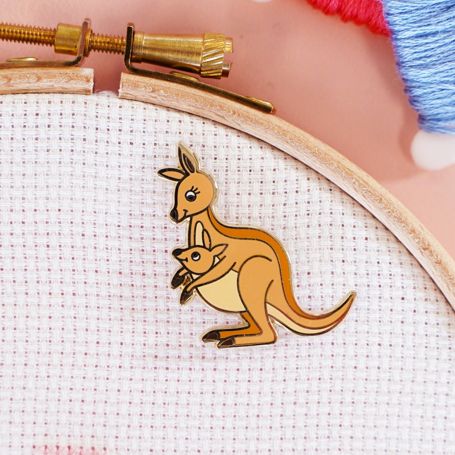 Kangaroo Needle Minder
