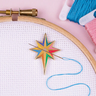 Nativity Star Needle Minder