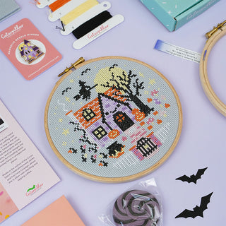 Club Box 32 Pumpkin Place Flatlay Close Up