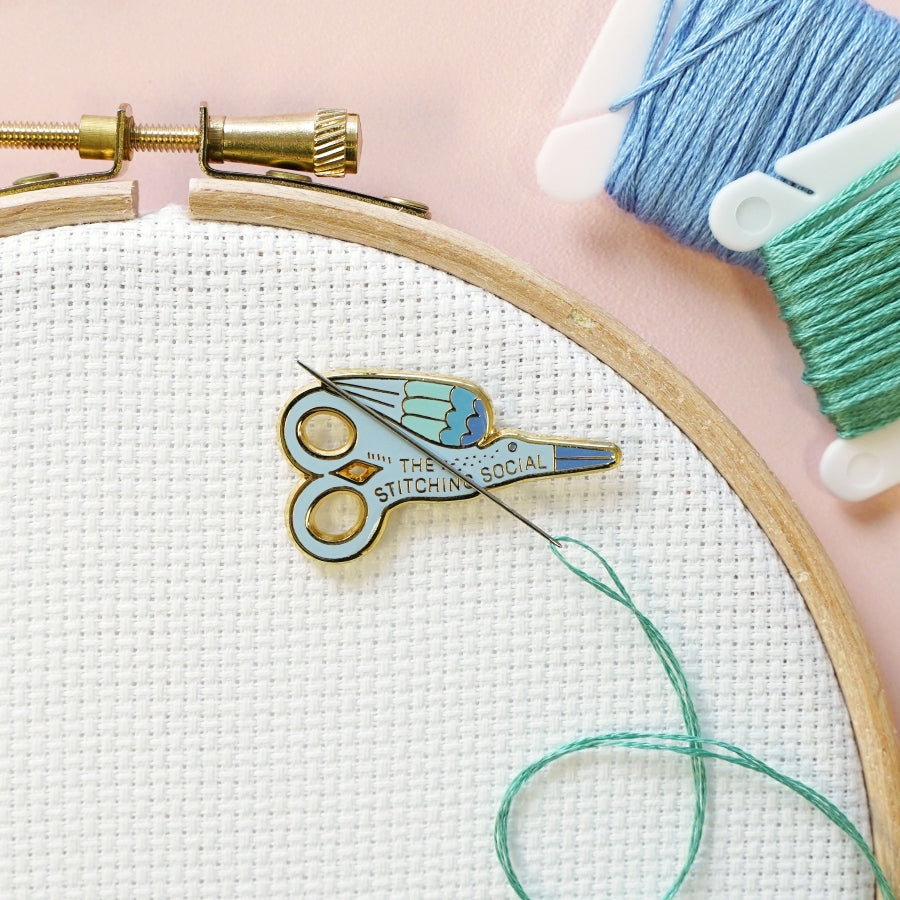 Stitching Social Stork Needle Minder