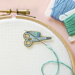 Stitching Social Stork Needle Minder