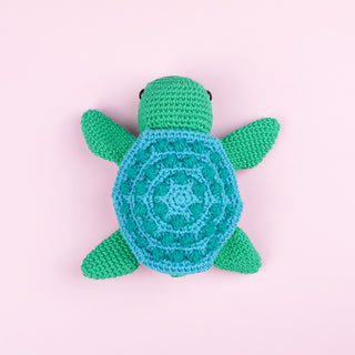 Amigurumi Tilda the Turtle close up