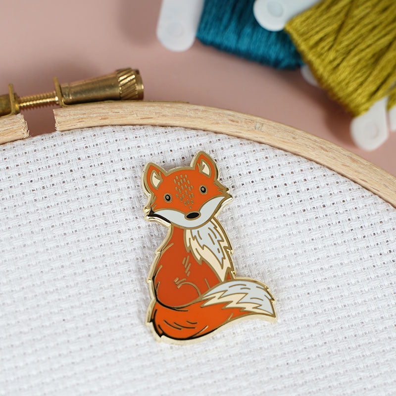 Winter Foxes 1-1/8 Fabric Needle Minders Magnetic Cross Stitch Needlework  Embroidery Sewing Nanny Minder WIP 