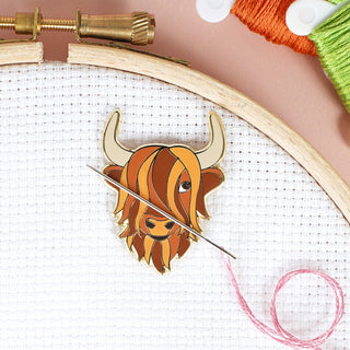 highland cow needle minder