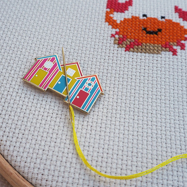beach hut needle minder 