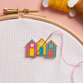 Beach hut needle minder