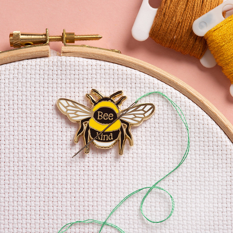Needle Minder - Bumblebee Bee Kind