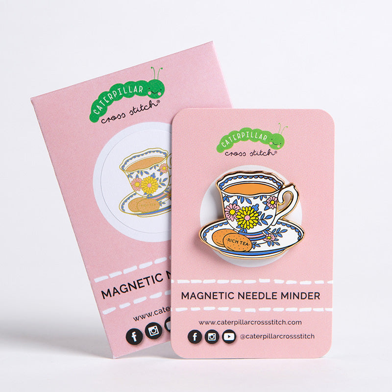 2 Pieces Needle Minder Cartoon Cup Cat Cute Needle Holders Magnet for Modern Cross Stitch Embroidery Accessories
